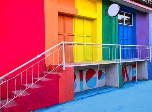 Best outdoor house colour combinations recommended by expert painters and decorators